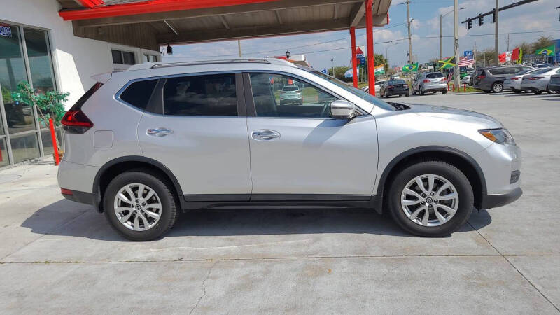 2018 Nissan Rogue SV