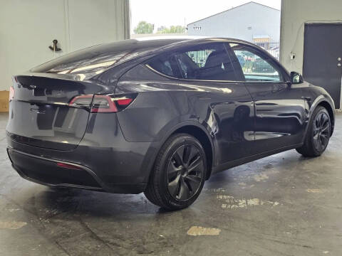 2025 Tesla Model Y Long Range