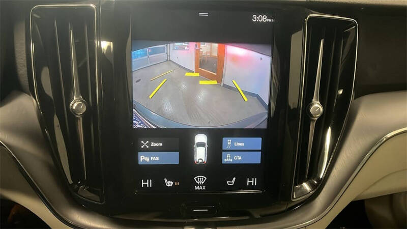 2020 Volvo XC60 T5 Momentum