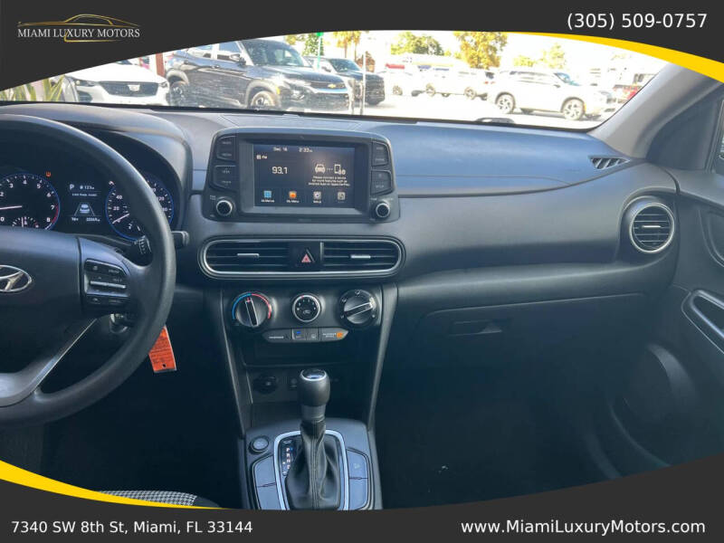 2020 Hyundai Kona SEL