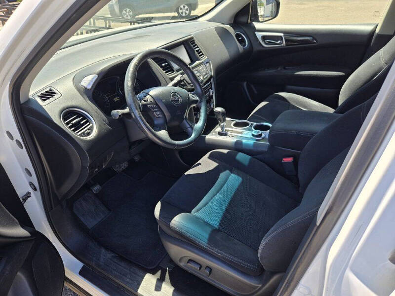 2014 Nissan Pathfinder S