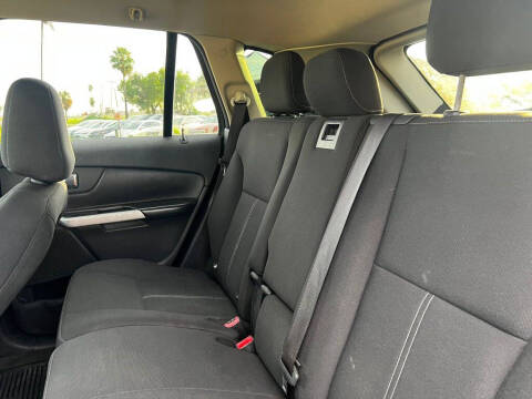 2011 Ford Edge SE
