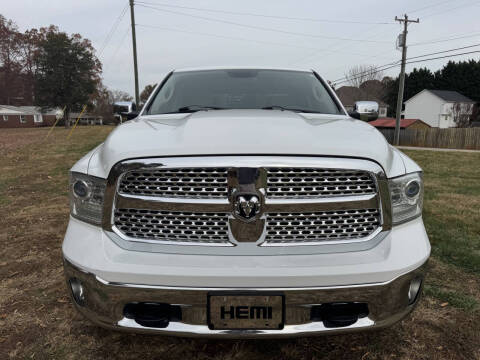 2015 RAM 1500 Laramie