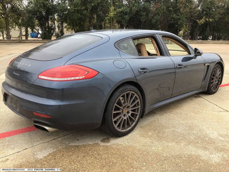 2014 Porsche Panamera 4