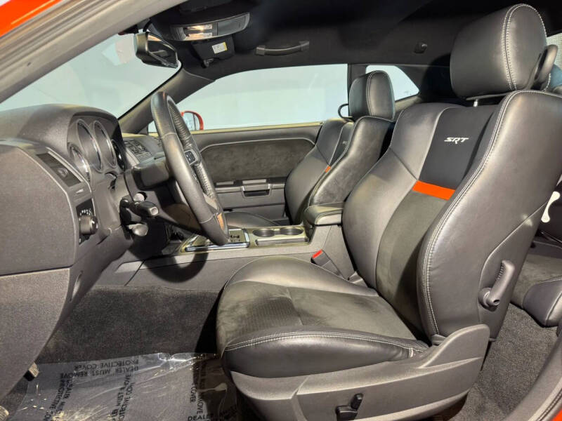 2008 Dodge Challenger SRT8