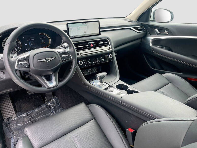 2025 Genesis G70