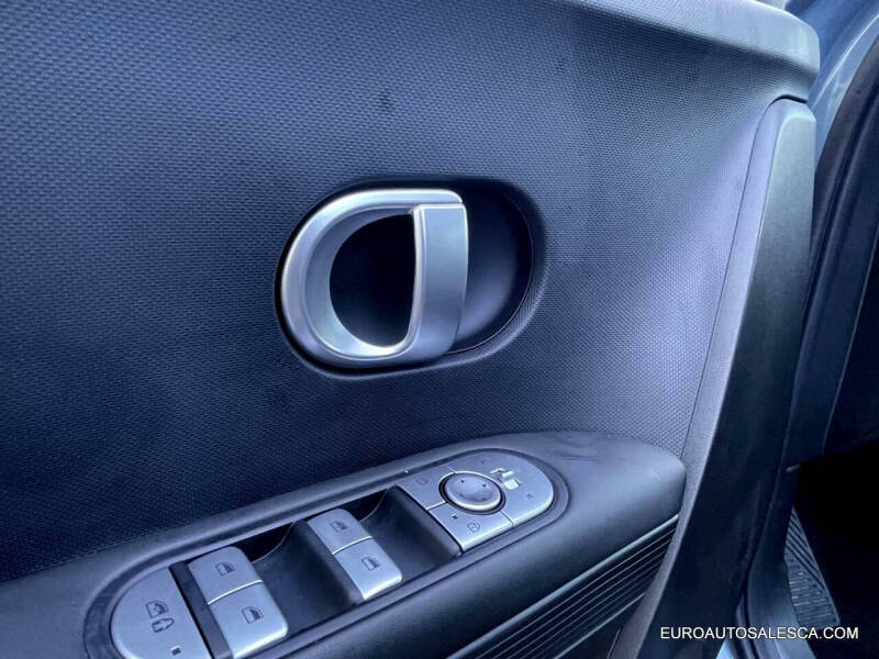 2024 Hyundai Ioniq 5 SE Standard Range