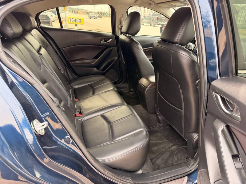 2018 Mazda MAZDA3 Touring