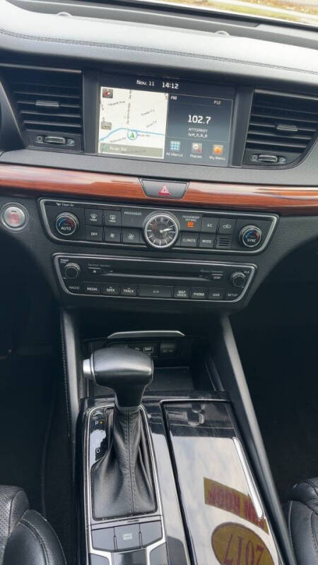 2017 Kia Cadenza Premium