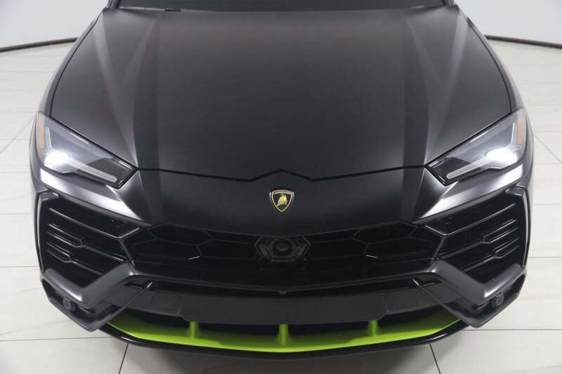 2022 Lamborghini Urus