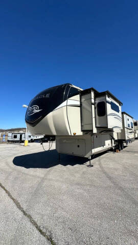 2022 Jayco Pinnacle