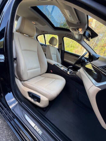 2016 BMW 5 Series 528i