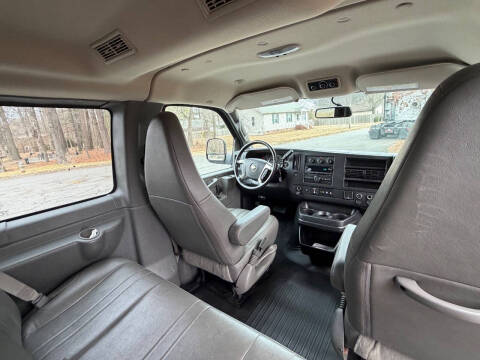 2017 Chevrolet Express LS 3500