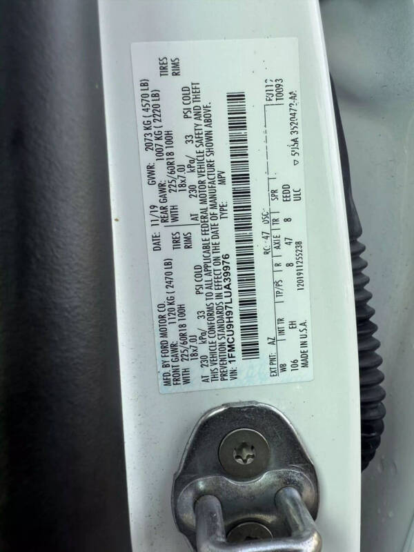 2020 Ford Escape SEL