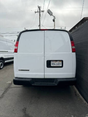 2019 Chevrolet Express 2500