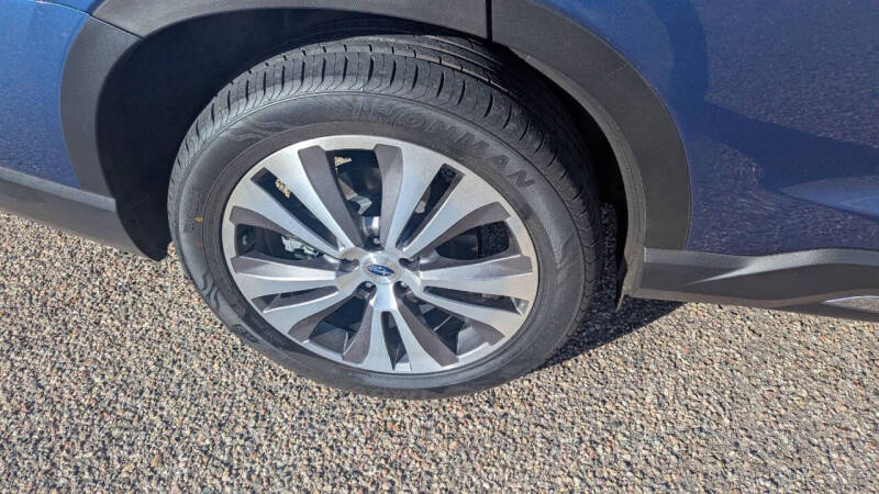 2022 Subaru Ascent Limited 8-Passenger