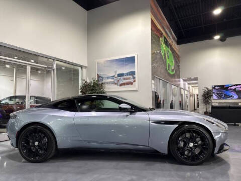 2019 Aston Martin DB11 V8