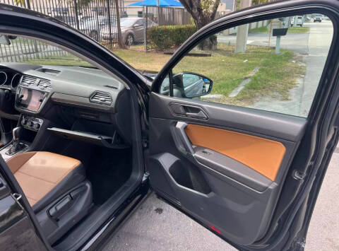 2018 Volkswagen Tiguan 2.0T SEL 4Motion