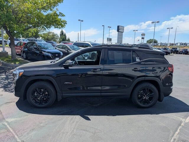 2022 GMC Terrain AT4