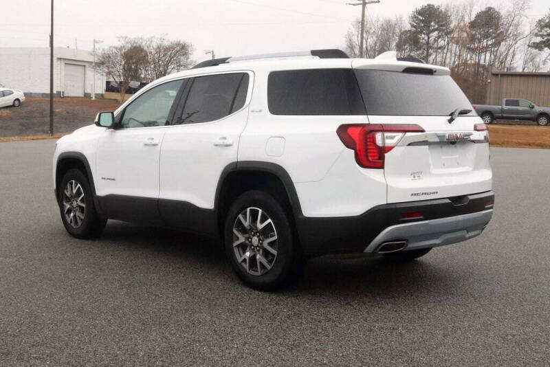 2023 GMC Acadia SLE