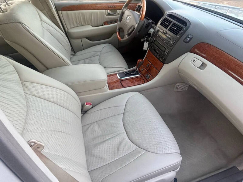 2003 Lexus LS 430