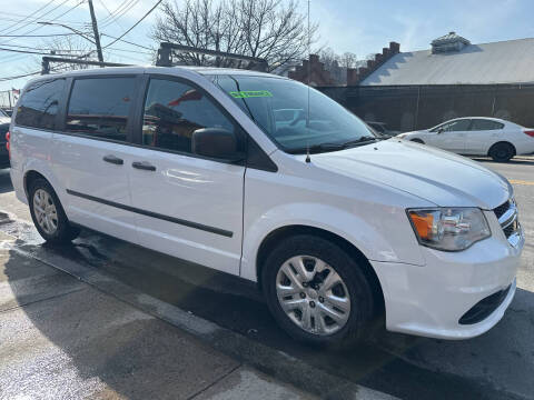 2016 Dodge Grand Caravan for sale at Deleon Mich Auto Sales in Yonkers NY