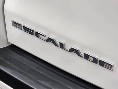 2016 Cadillac Escalade Platinum