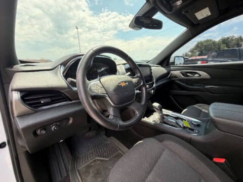 2022 Chevrolet Traverse LT Cloth