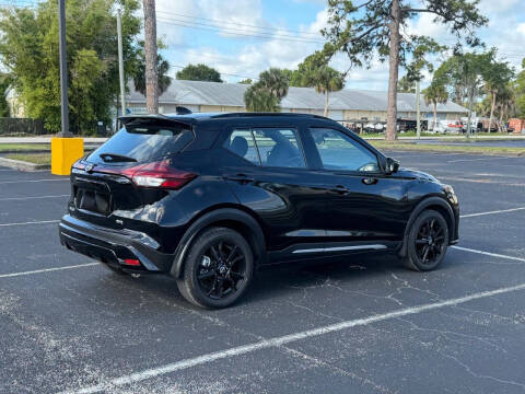 2023 Nissan Kicks SR
