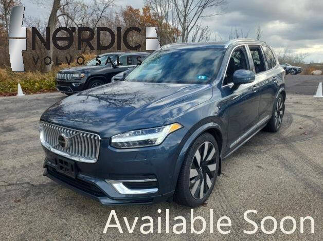 2023 Volvo XC90 Recharge T8 Ultimate Bright Theme 7P