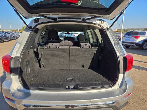 2019 Nissan Pathfinder S