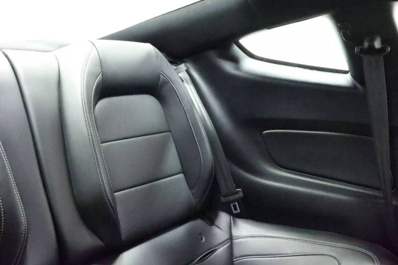 2022 Ford Mustang Mach 1