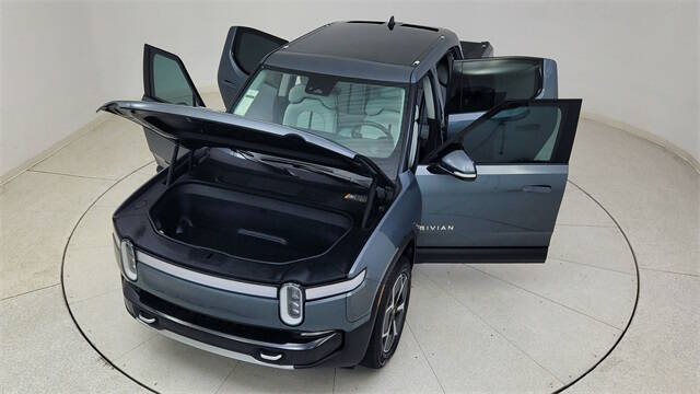 2023 Rivian R1T Adventure