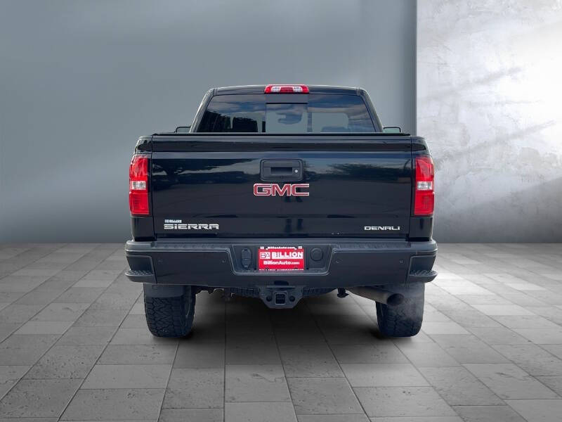2015 GMC Sierra 2500HD Denali