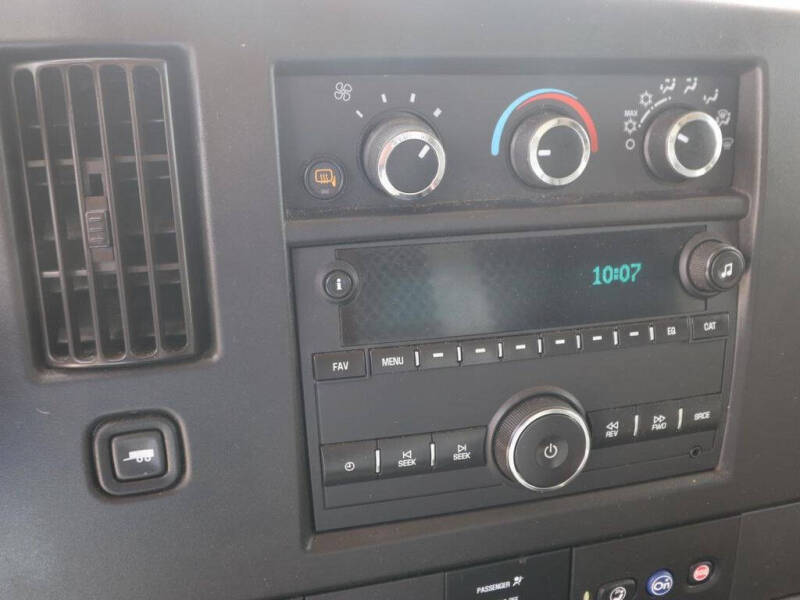 2023 GMC Savana 2500