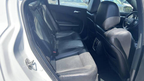 2019 Dodge Charger SXT