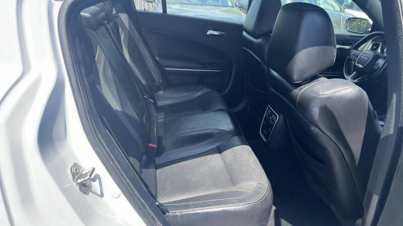 2019 Dodge Charger SXT