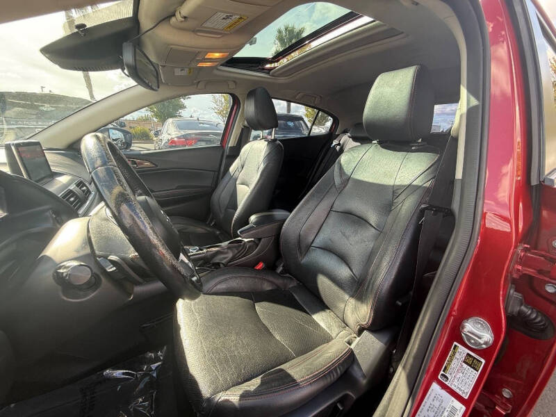 2016 Mazda MAZDA3 s Grand Touring