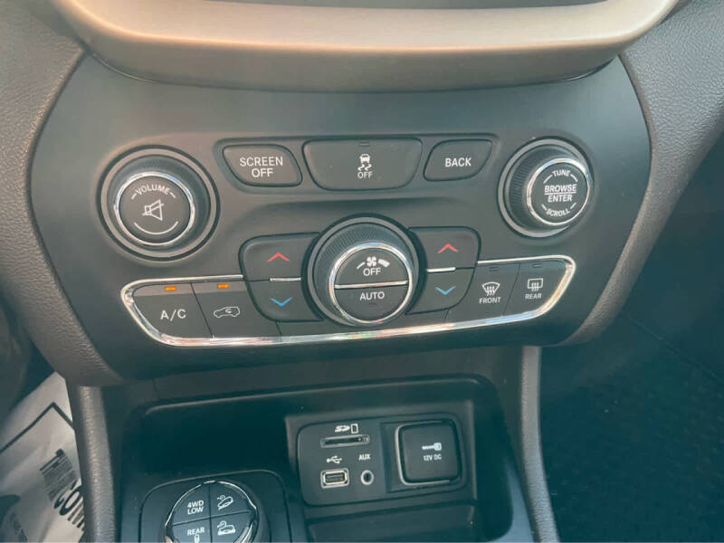 2019 Jeep Cherokee Trailhawk