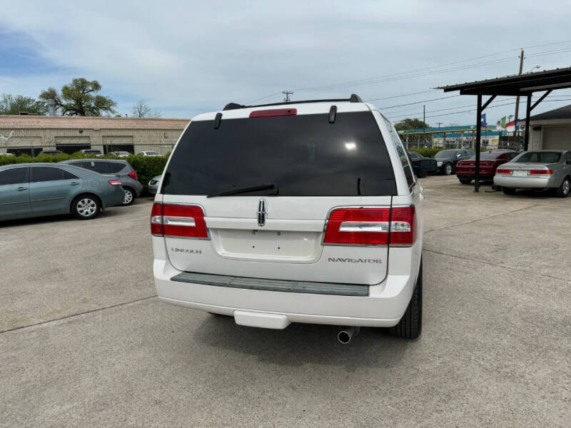 2012 Lincoln Navigator
