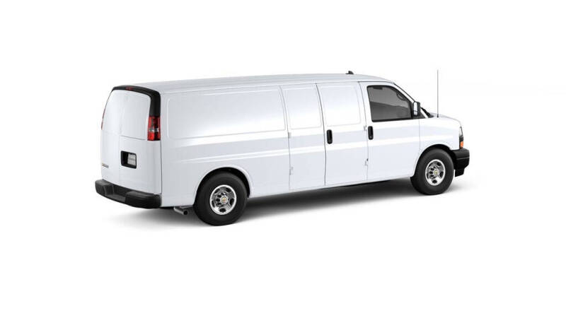 2025 Chevrolet Express 3500