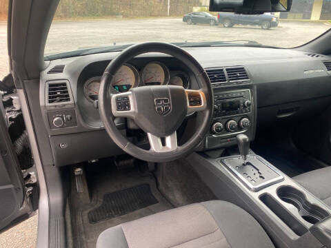 2013 Dodge Challenger SXT
