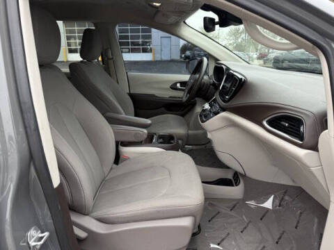 2021 Chrysler Pacifica Touring