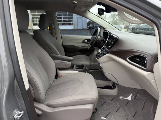 2021 Chrysler Pacifica Touring