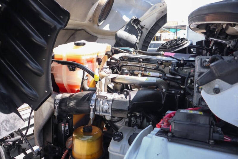 2013 Freightliner M2 112