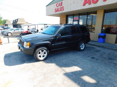 1998 Jeep Grand Cherokee for sale at A & P Automotive in Montgomery AL