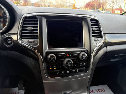 2018 Jeep Grand Cherokee Laredo