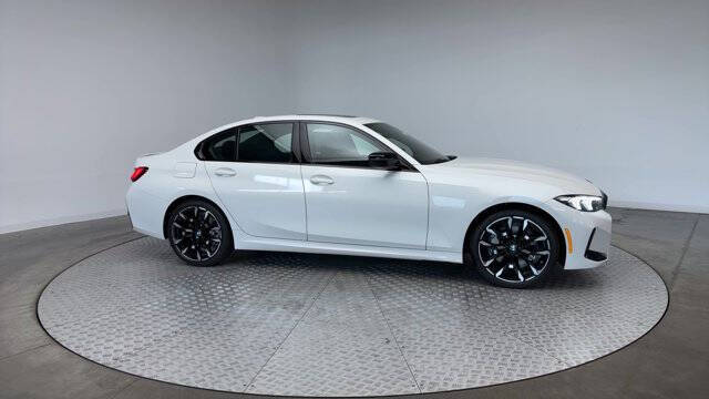 2025 BMW 3 Series 330i xDrive