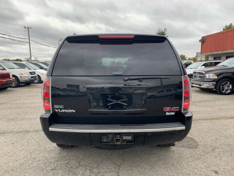 2011 GMC Yukon Denali