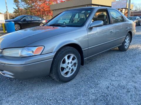 1998 Toyota Camry for sale at A.T. Auto Group LLC in Lakewood NJ